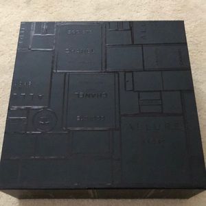 Chanel box